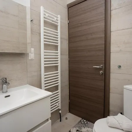 Waves Residences Apartment *